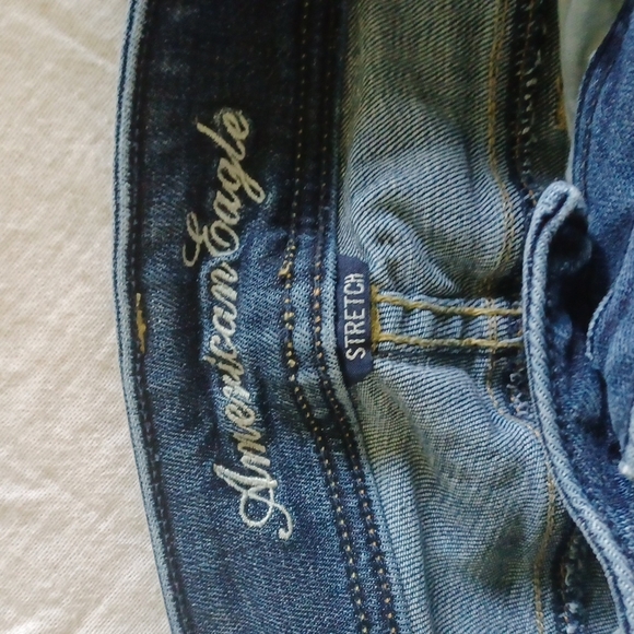 American Eagle Original Boot Stretch Mid Rise Medium Wash Jeans Size 6 - Picture 4 of 5